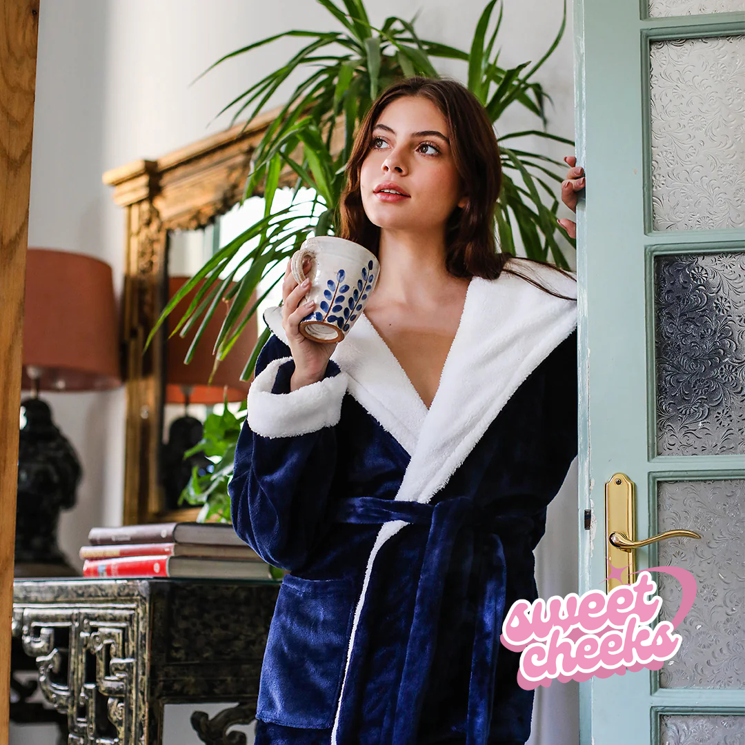 Women's robe with Polar Hood * Fur - Sweet Cheeks