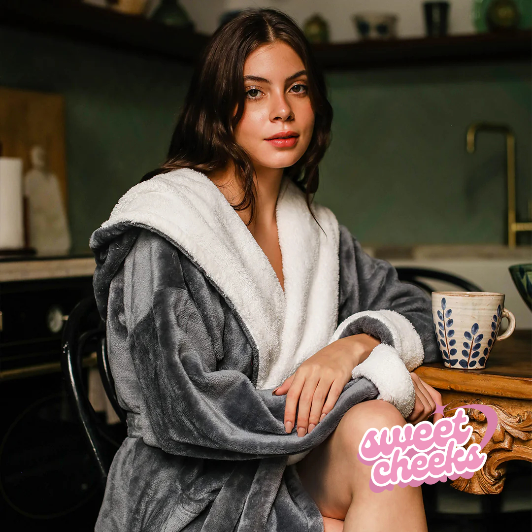 Women's robe with Polar Hood * Fur - Sweet Cheeks
