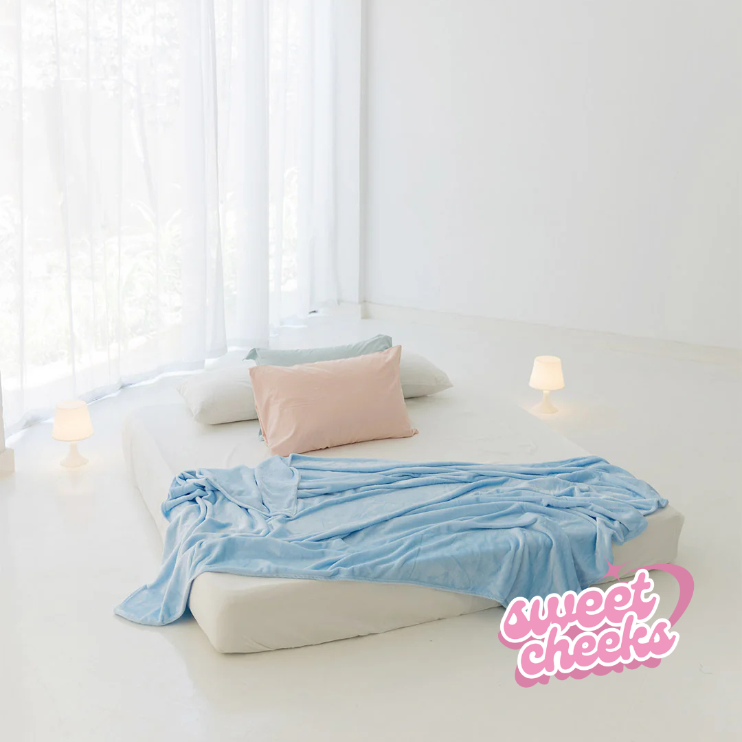 TV Blanket - Sweet Cheeks
