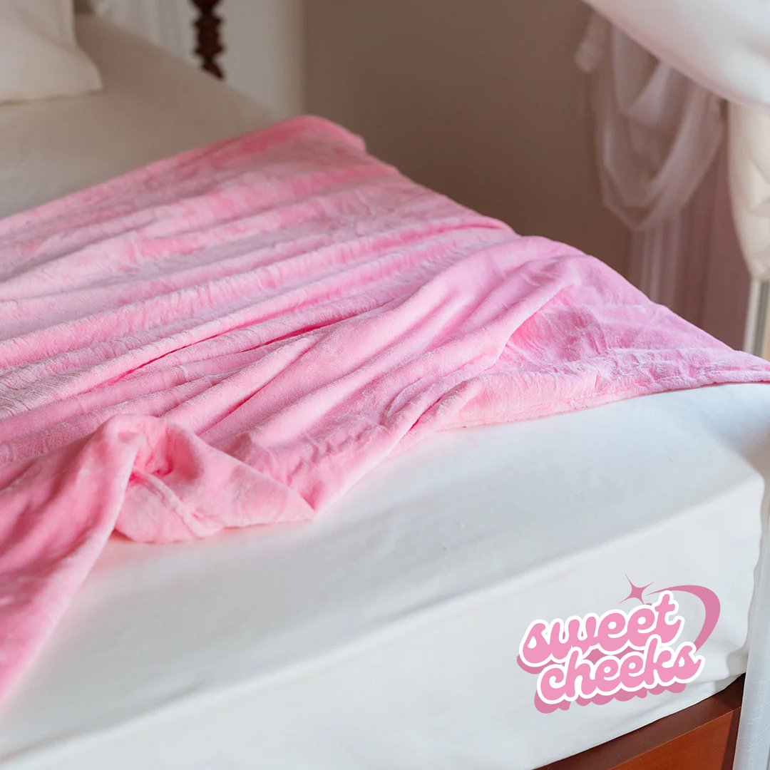 TV Blanket - Sweet Cheeks