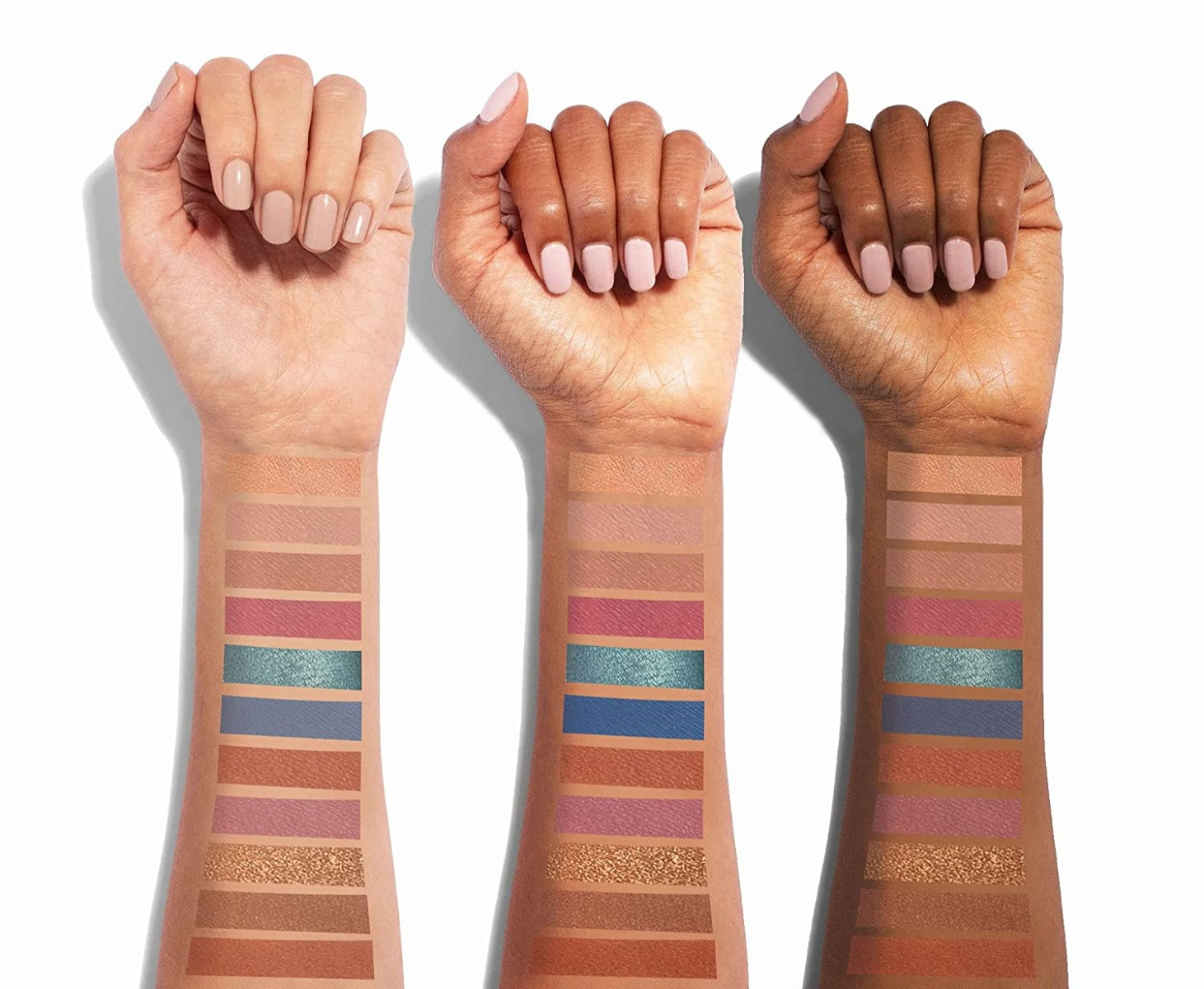 bellapierre 35 Color Eyeshadow Palette. Mineral-Based & Light-Weight Formula. Non-Toxic & Paraben Free. TrueSkinity