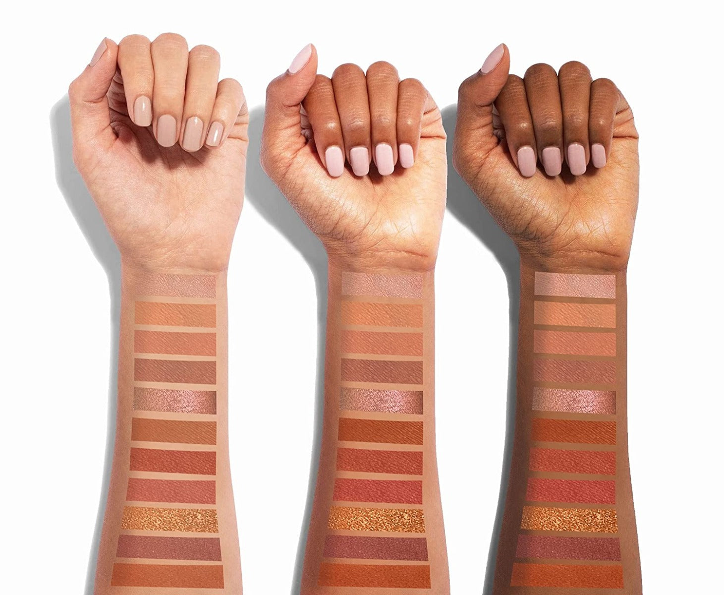 bellapierre 35 Color Eyeshadow Palette. Mineral-Based & Light-Weight Formula. Non-Toxic & Paraben Free. TrueSkinity